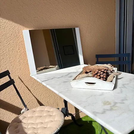 Sejour Au Port Apartment Hyeres